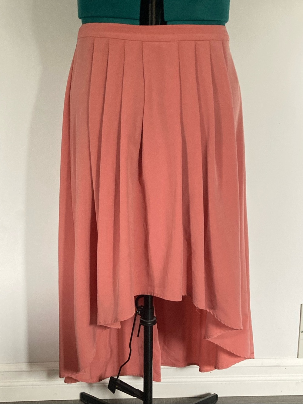 Forever 21 Dusty Rose Pleated High-Low Skirt